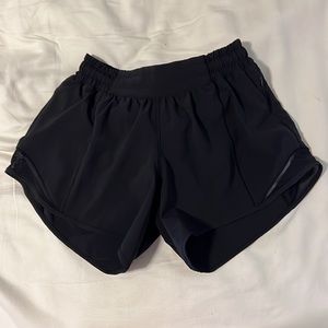 Lululemon Hotty Hot High Rise short 4” inseam